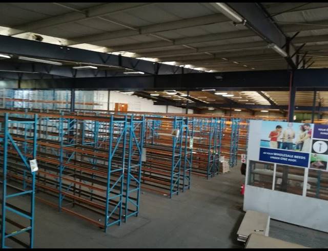 7,775M² WAREHOUSE FOR SALE IN HERIOTDALE